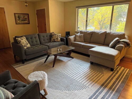 Doe’s Den – Cozy Lake-Access Retreat in Twain Harte 🏡🌲