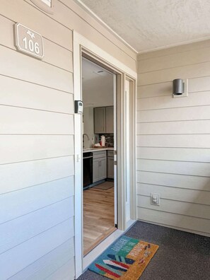 Interior - HGTV Featured Villa Near Beach Pool Hilton Head (Hilton Head Island)