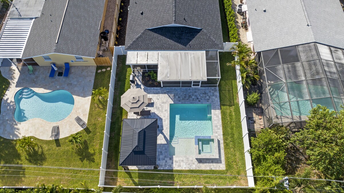 Photo 32 of Newly Renovated 3 bedroom 2 bath pool home