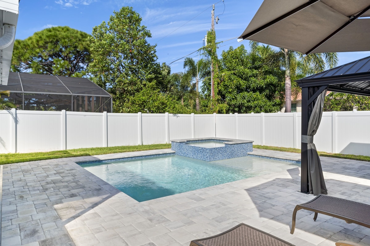 Photo 28 of Newly Renovated 3 bedroom 2 bath pool home