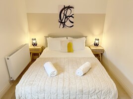 Executive House | 4 bedrooms, free WiFi