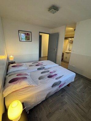 4 habitaciones, cuna de viaje y wifi 