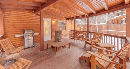In Town-Red River3Bed3Bath, In Town of Red River 3Bed 3Bath