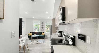 Upscale Capitol Hill Unit | Heart of Washington DC