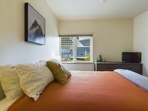 1 Schlafzimmer, Schreibtisch, Bügeleisen/Bügelbrett, kostenloses WLAN