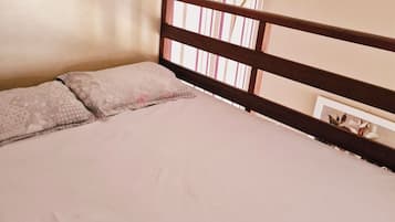 Family Triple Room | 1 bedroom, blackout curtains, iron/ironing board, free WiFi