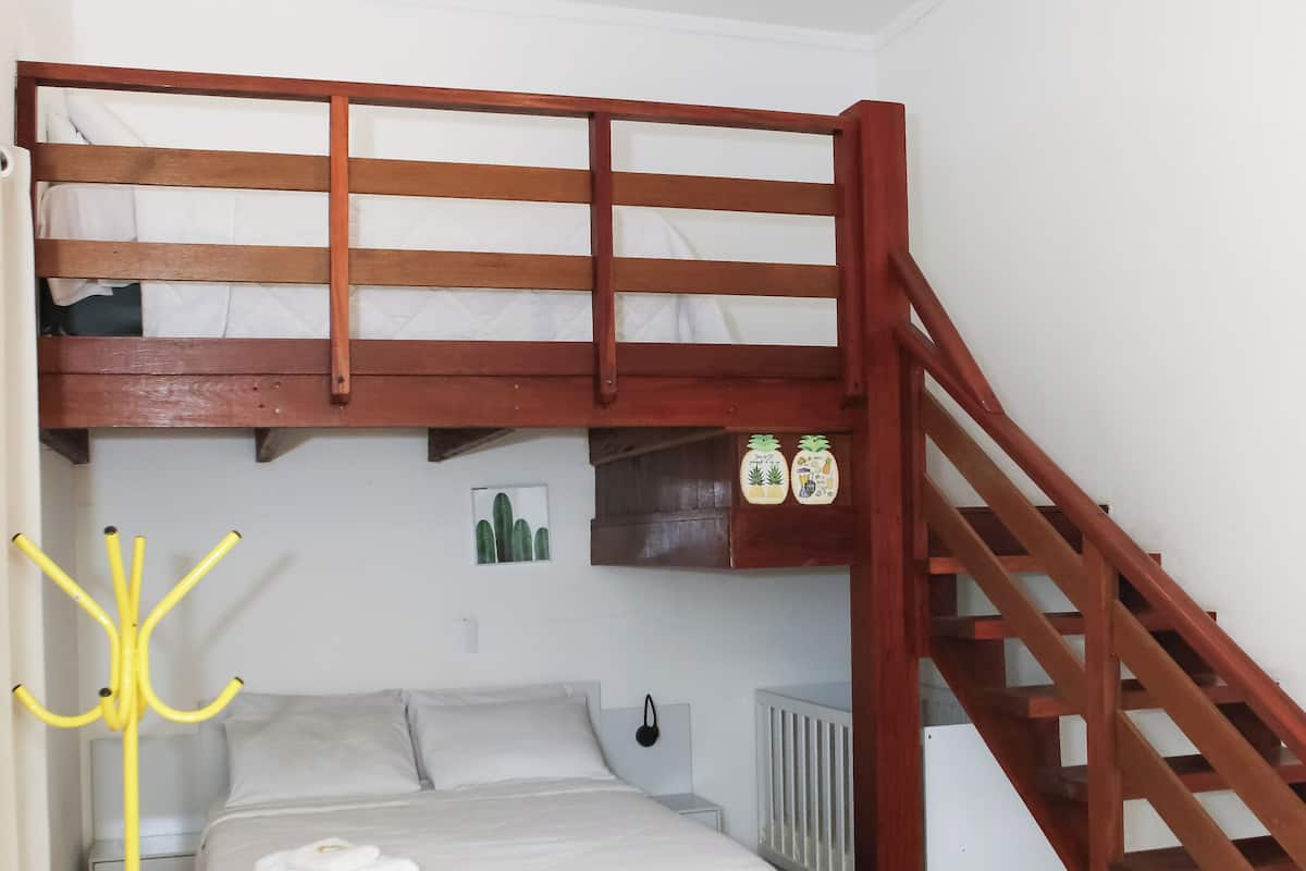 Family Studio | Blackout curtains, iron/ironing board, free WiFi, bed sheets