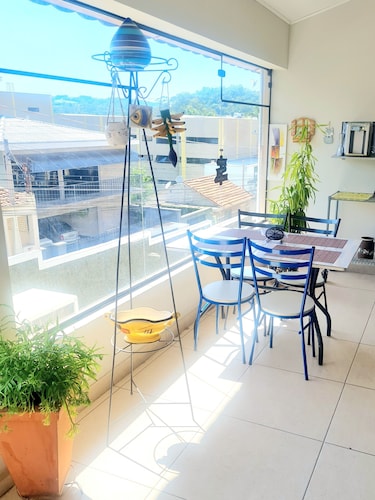 Acqua Flats Residence 