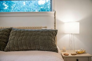 6 dormitorios, tabla de planchar con plancha, wifi gratis y ropa de cama