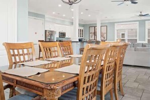 Dining - Reel Time  6 BD St George Island, FL Vacation Re (St. George Island)