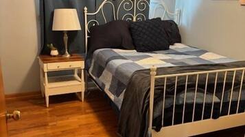 3 Schlafzimmer, Schreibtisch, kostenloses WLAN, Bettwäsche