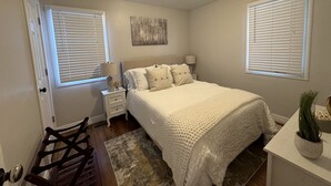 Unclassified image, 4 of 18, button - Cozy home with close access to Provo Canyon and main highways. (Orem)