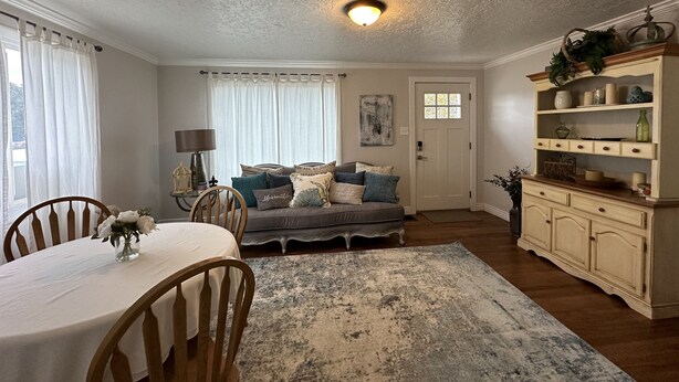 Unclassified image, 1 of 18, button - Cozy home with close access to Provo Canyon and main highways. (Orem)