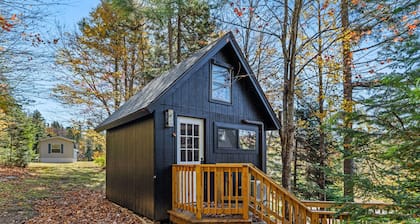 A-Frame Cabin w/ Hot Tub Near Mt. Snow & VAST