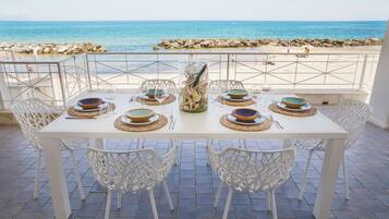 Ristorazione all'aperto