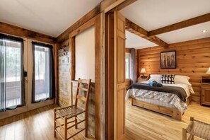 4 slaapkamers, een strijkplank/strijkijzer, wifi, beddengoed