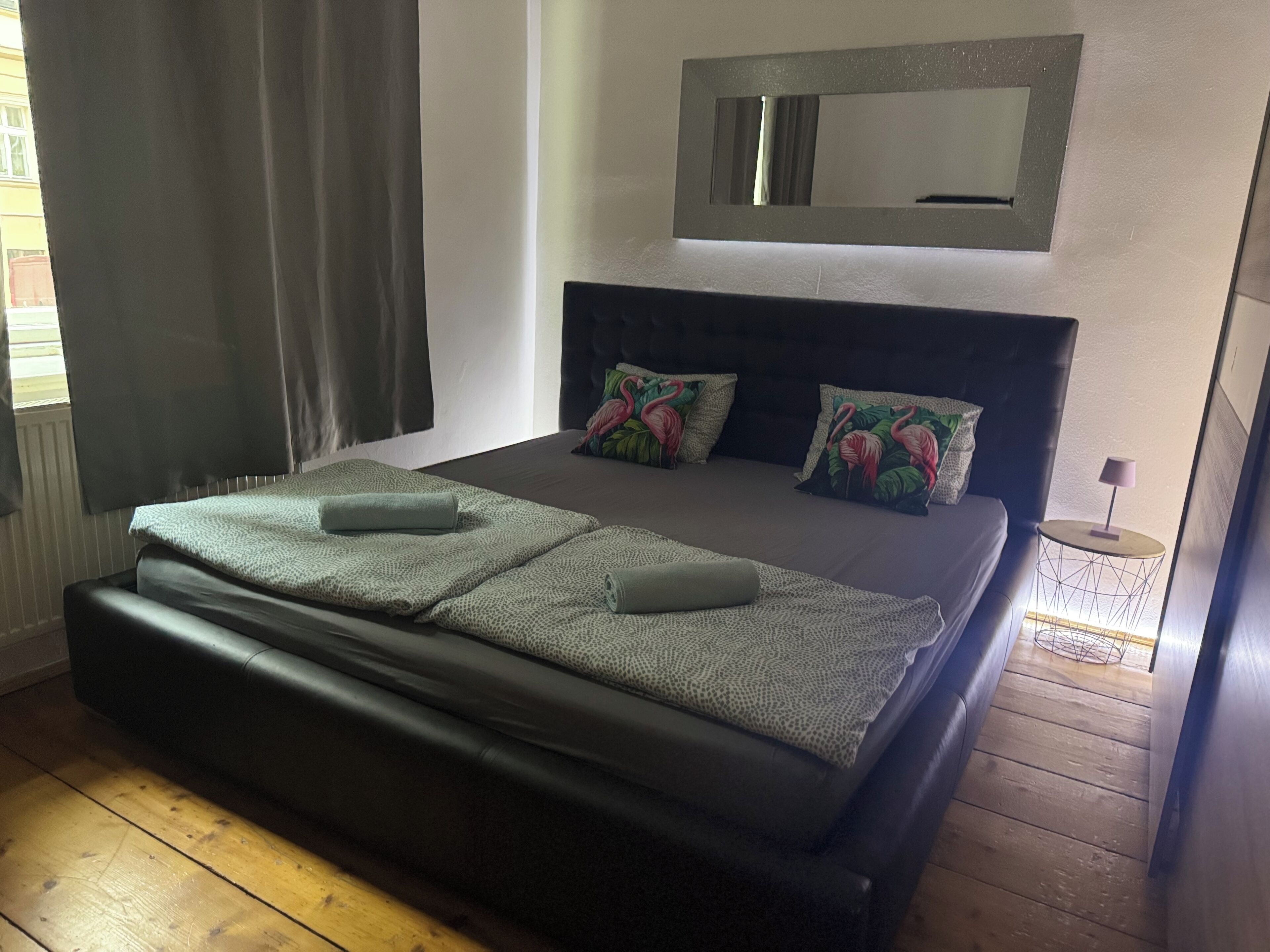 3 chambres, bureau, fer et planche à repasser, Wi-Fi gratuit