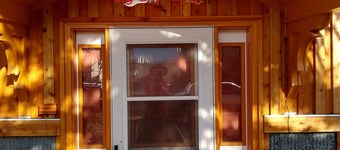 Relax in "Big Sky" Style just 3 blocks from the Symes Mineral Soaks!