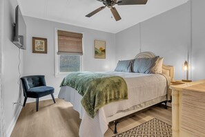 3 habitaciones, tabla de planchar con plancha y cuna de viaje 