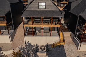 Exterior - New 7 bdrm home (sleeps 28) w/ amazing lake views, hot tub, fire pit, playground (HOLLISTER)