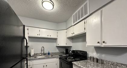 Piney Woods 6 - King Bed