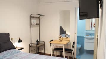 1 bedroom, iron/ironing board, travel crib, WiFi