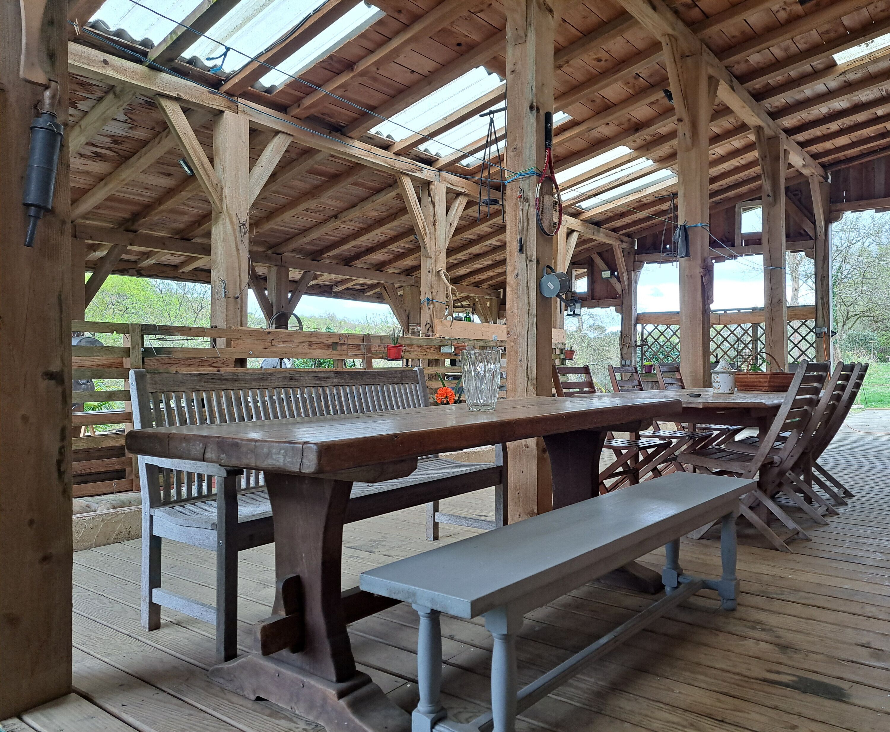 屋外ダイニングエリア