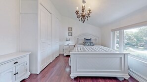 3 Schlafzimmer, Bügeleisen/Bügelbrett, WLAN, Bettwäsche