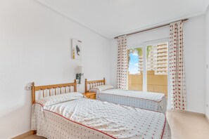 3 bedrooms, free WiFi, bed sheets - Apartment 'Castillo De Mar F3 Torre Sur 2a' with Sea View, Shared Pool and Wi-Fi (La Manga del Mar Menor)