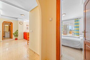 2 soverom, strykejern/-brett, wi-fi (inkludert) og sengetøy