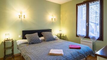 2 chambres, Wi-Fi gratuit, draps fournis