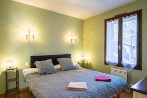 2 chambres, Wi-Fi gratuit, draps fournis