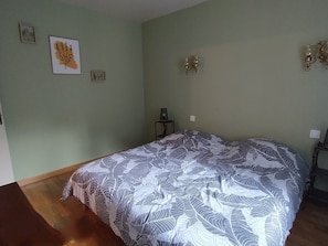 2 bedrooms, free WiFi, bed sheets