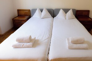 1 habitación y ropa de cama 