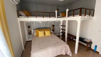 4 dormitorios, tabla de planchar con plancha, wifi gratis y ropa de cama