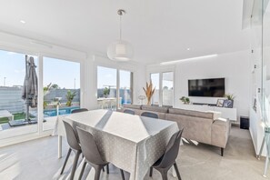 Dining - Villa "El Sueño" with Sea View, Private Pool & Wi-Fi (Orihuela)