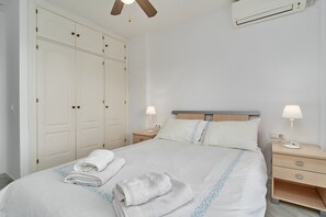 2 quartos, ferros/tábuas de passar roupa, Wi-Fi de cortesia