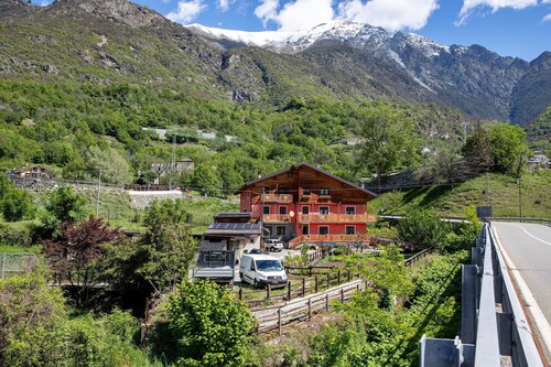 Apartment "Casa Michod - Nonno Marcel" with Mountain View in Chatillon