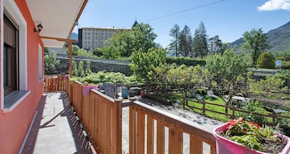 Apartment "Casa Michod - Nonna Genia" with Mountain View, Shared Garden & Wi-Fi