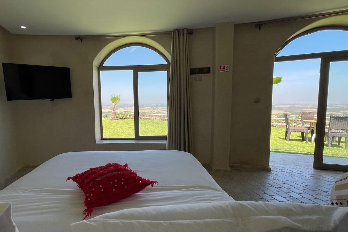 Luxury Double Room, 1 King Bed, Private Bathroom, Garden Area | Egyptian cotton sheets, premium bedding, down duvets