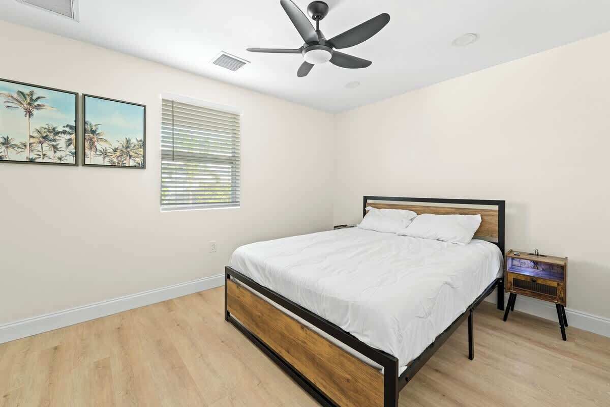 2 chambres, fer et planche à repasser, Wi-Fi, draps fournis