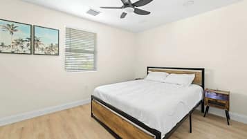 2 chambres, fer et planche Ă repasser, Wi-Fi, draps fournis