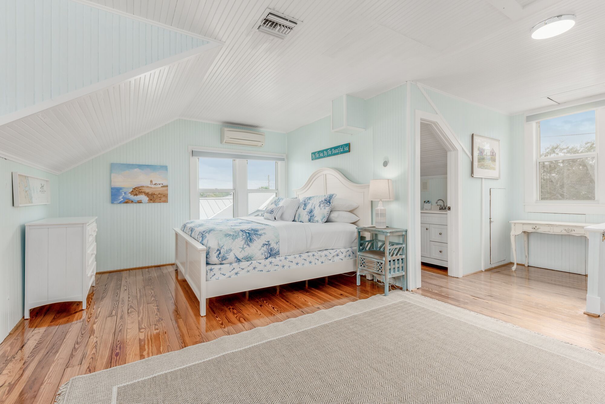 3 soverom, strykejern/-brett, wi-fi og sengetøy