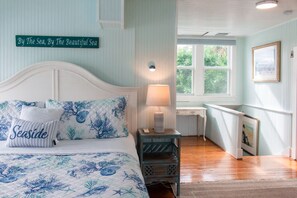3 bedrooms, iron/ironing board, WiFi, bed sheets - THE BLUE HOUSE AT OLD COLORADO INN (Stuart)