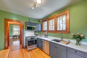 Kookgerei, borden en bestek