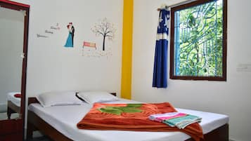 9 bedrooms, in-room safe, desk, free WiFi