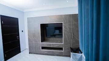 Apartment | 2 bedrooms, hypo-allergenic bedding, soundproofing, iron/ironing board