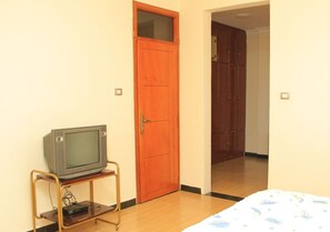4 bedrooms, WiFi, bed sheets