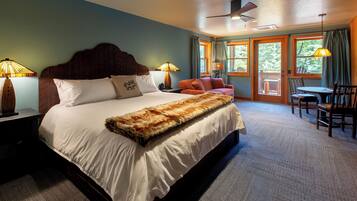 Minibar, caja de seguridad en la habitación y decoración personalizada