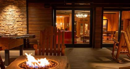 Mount Lemmon Lodge